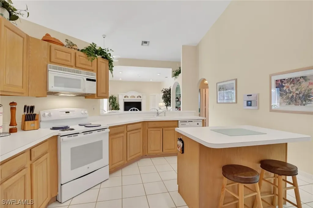 6687 Huntley Lane S Naples FL 34104