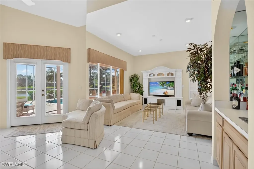 6687 Huntley Lane S Naples FL 34104