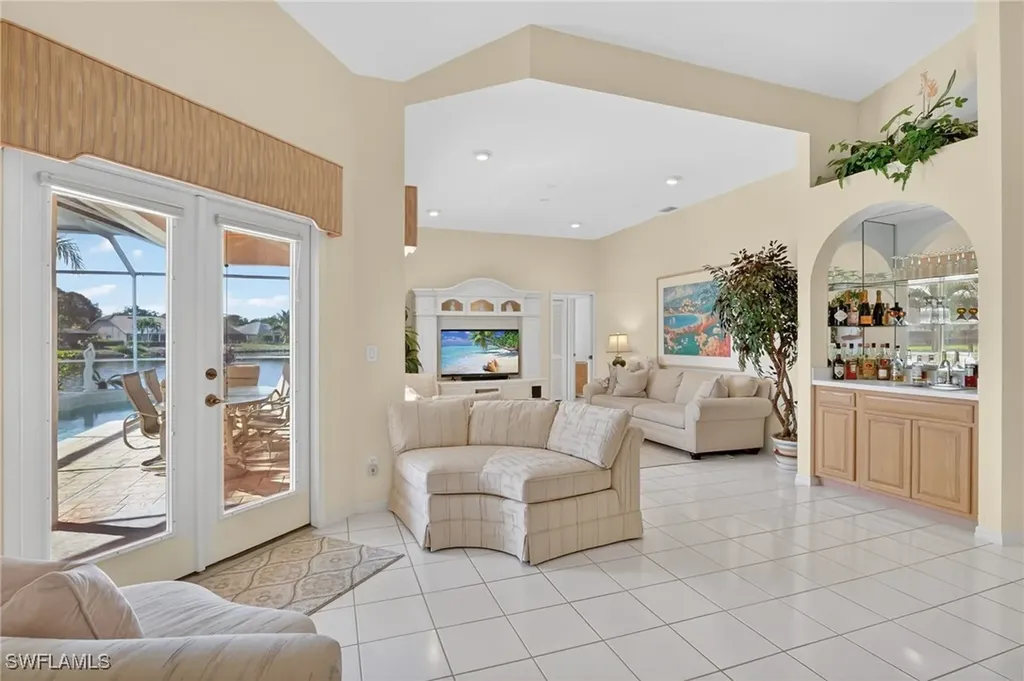 6687 Huntley Lane S Naples FL 34104