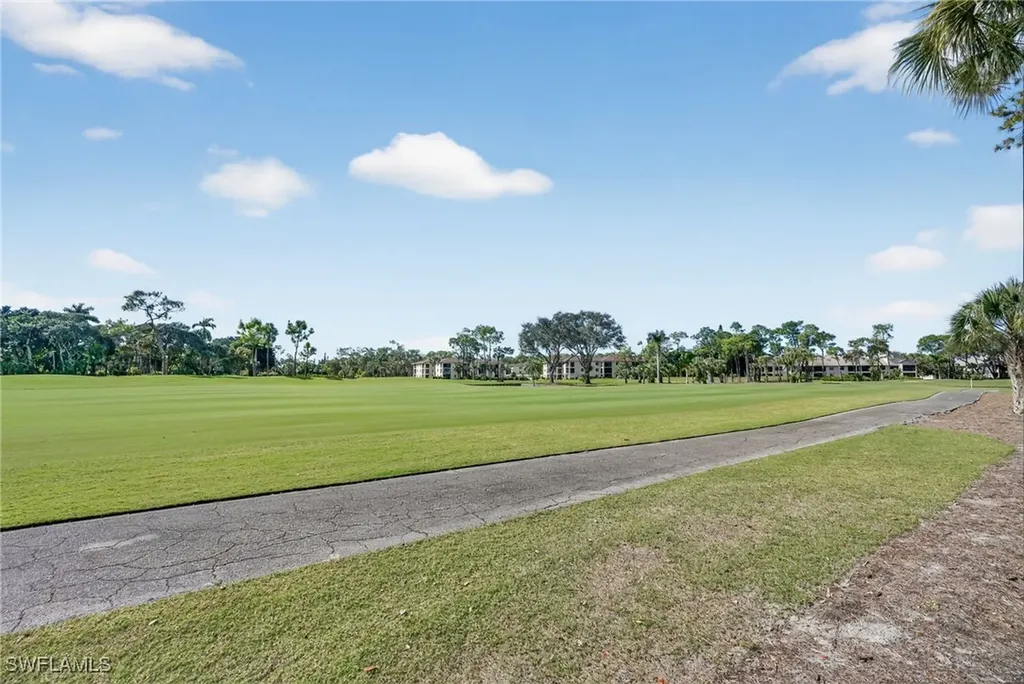 420 Fox Haven Drive Naples FL 34104