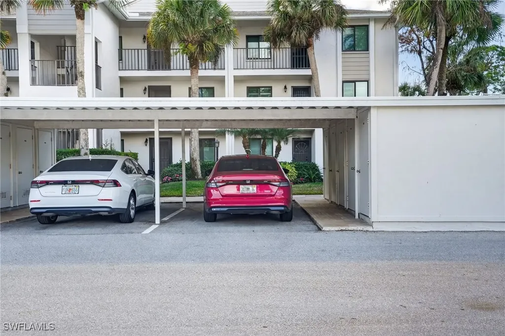 420 Fox Haven Drive Naples FL 34104