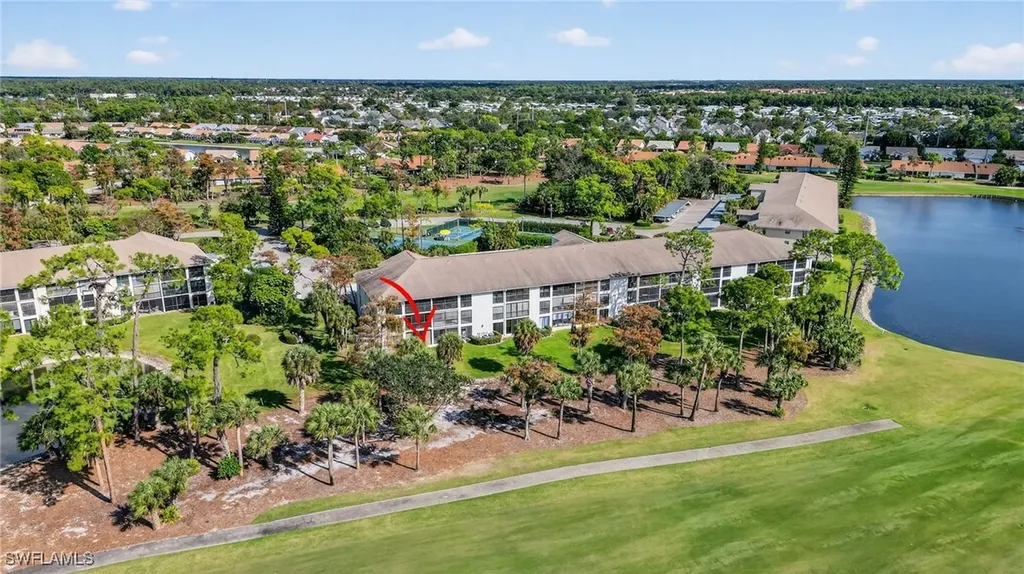 420 Fox Haven Drive Naples FL 34104