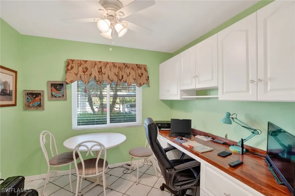 420 Fox Haven Drive Naples FL 34104
