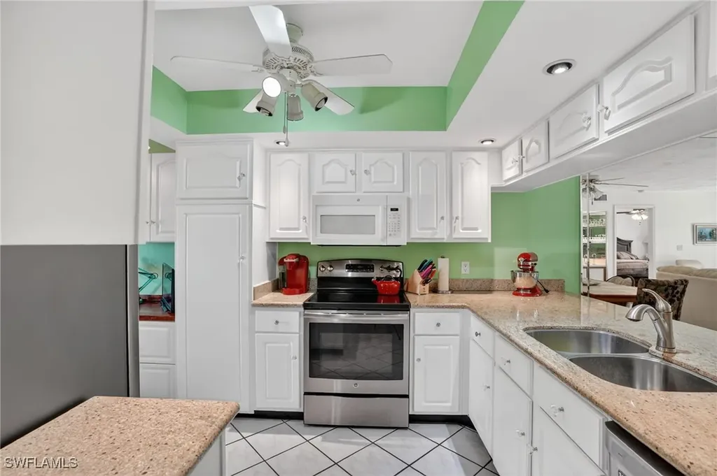 420 Fox Haven Drive Naples FL 34104