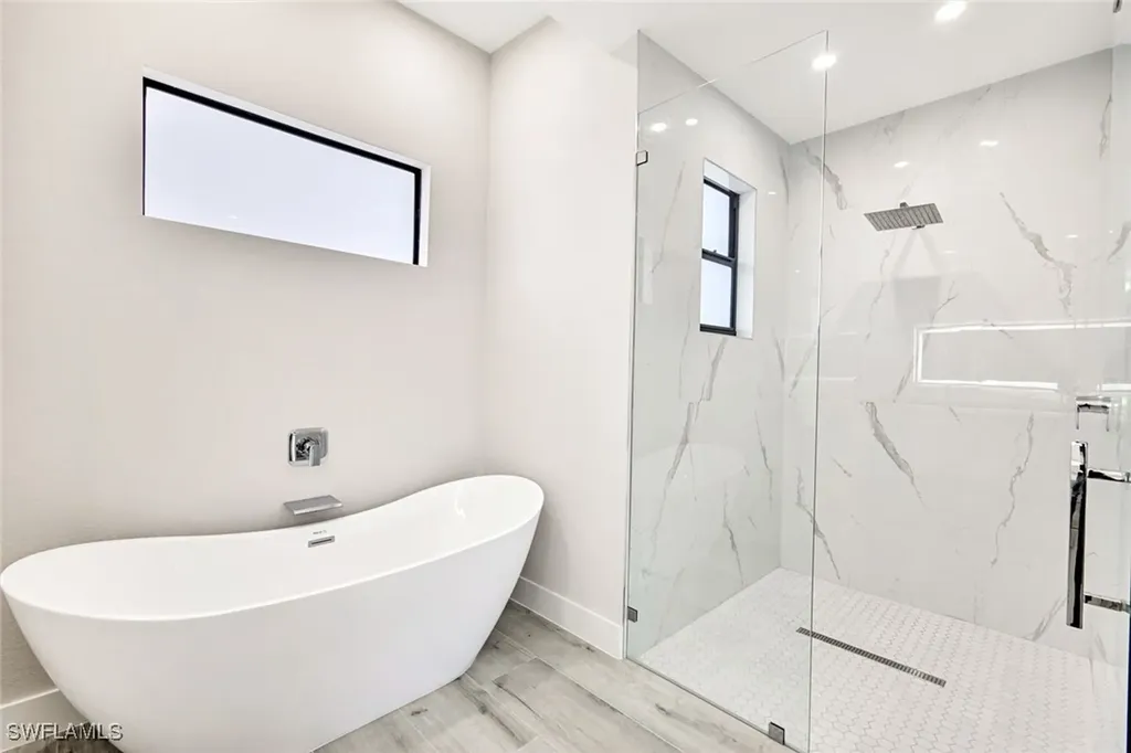 1020 NW 33rd Place Cape Coral FL 33993