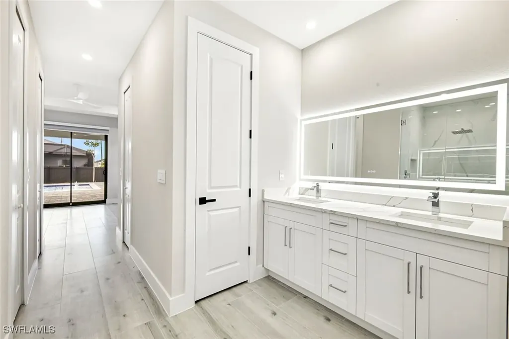 1020 NW 33rd Place Cape Coral FL 33993