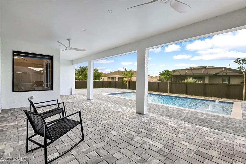 1020 NW 33rd Place Cape Coral FL 33993