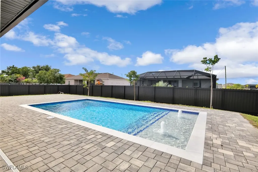 1020 NW 33rd Place Cape Coral FL 33993