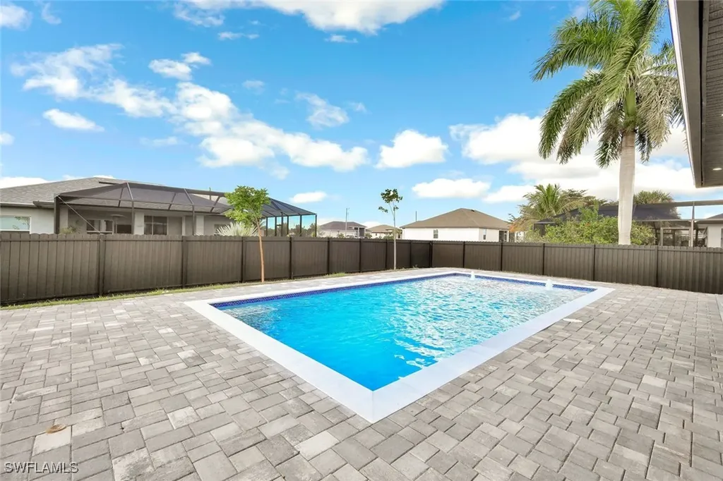 1020 NW 33rd Place Cape Coral FL 33993