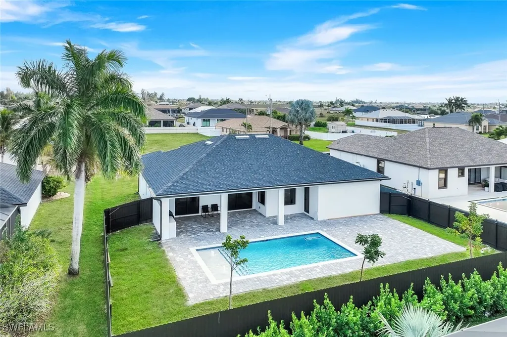 1020 NW 33rd Place Cape Coral FL 33993