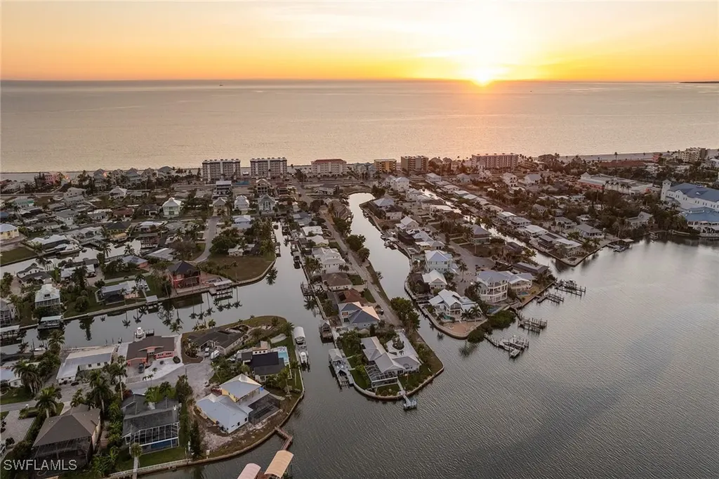 271 Randy Lane Fort Myers Beach FL 33931