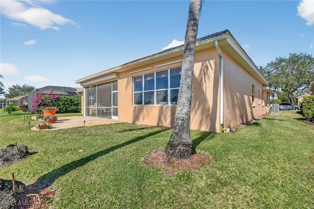 14806 Fripp Island Court Naples FL 34119
