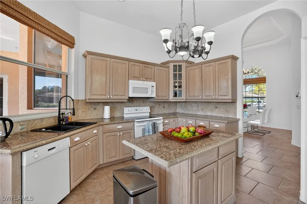 14806 Fripp Island Court Naples FL 34119