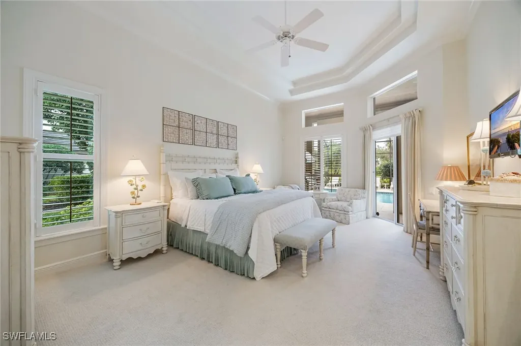 1052 Spanish Moss Trail Naples FL 34108