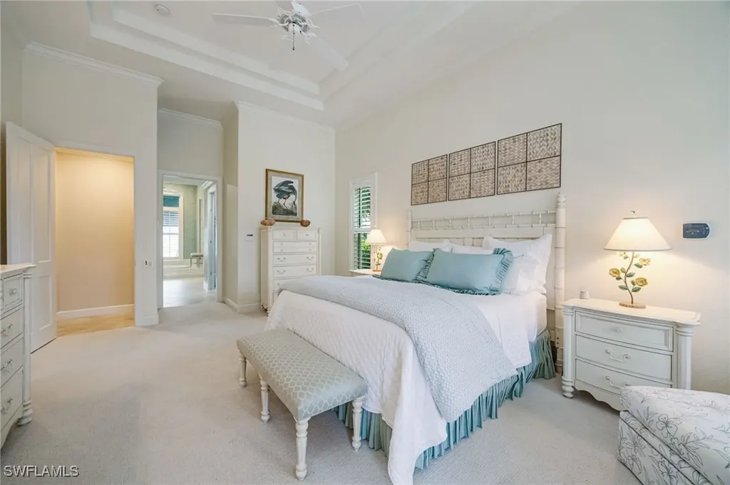 1052 Spanish Moss Trail Naples FL 34108