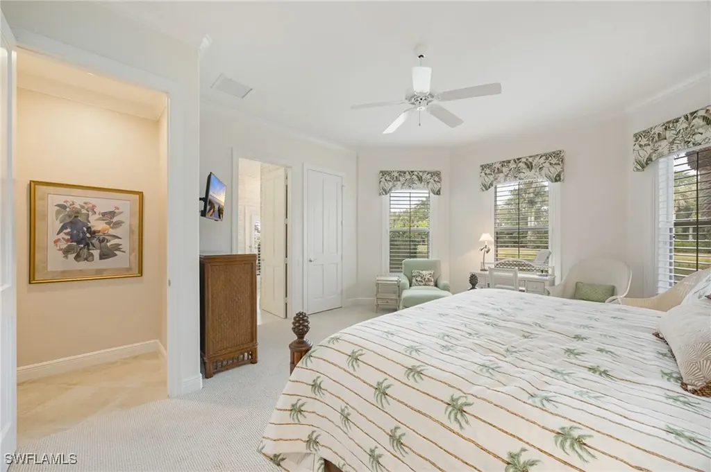 1052 Spanish Moss Trail Naples FL 34108