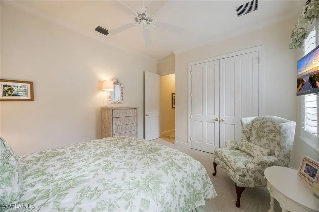 1052 Spanish Moss Trail Naples FL 34108