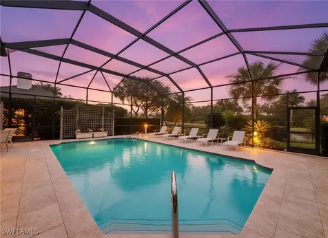 1052 Spanish Moss Trail Naples FL 34108