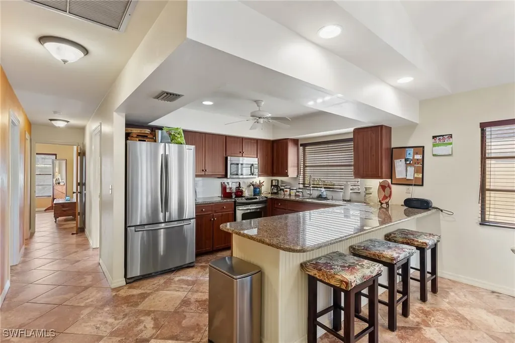 595 103rd Avenue N Naples FL 34108