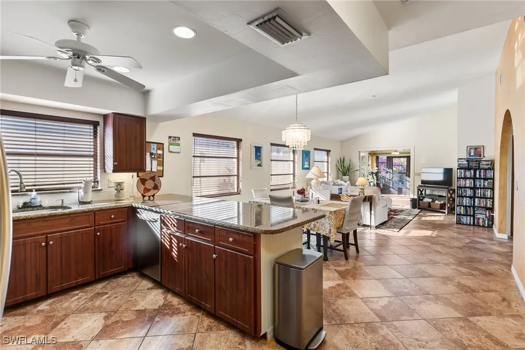 595 103rd Avenue N Naples FL 34108