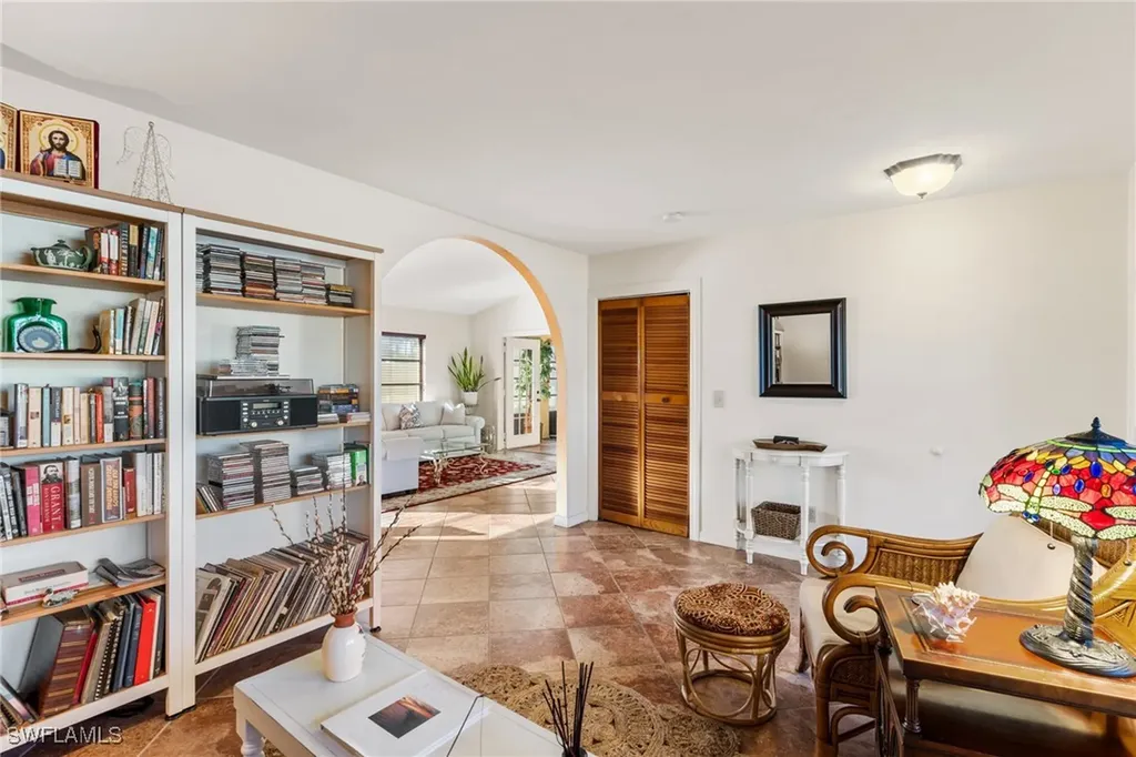 595 103rd Avenue N Naples FL 34108