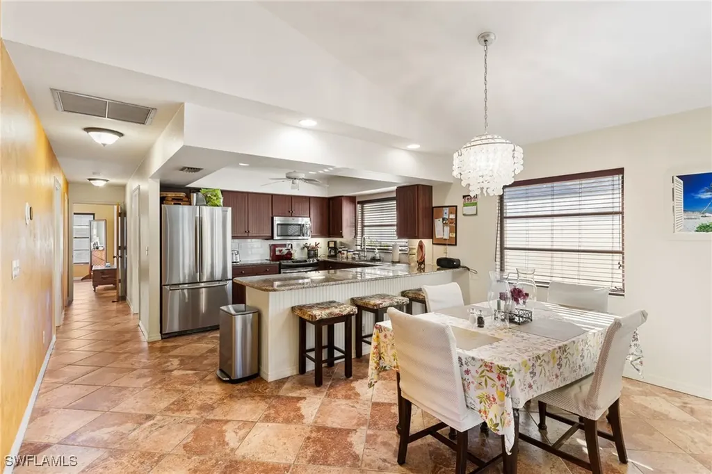 595 103rd Avenue N Naples FL 34108