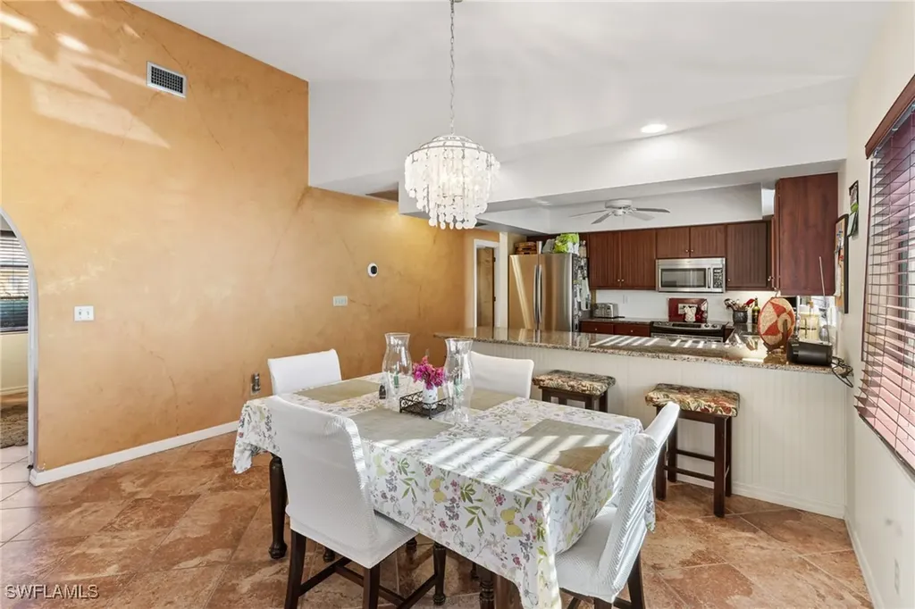 595 103rd Avenue N Naples FL 34108