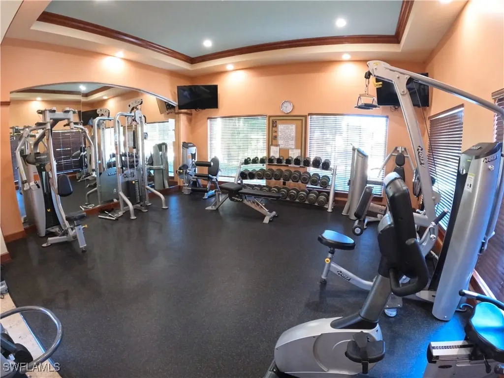 1160 Wildwood Lakes Boulevard Naples FL 34104