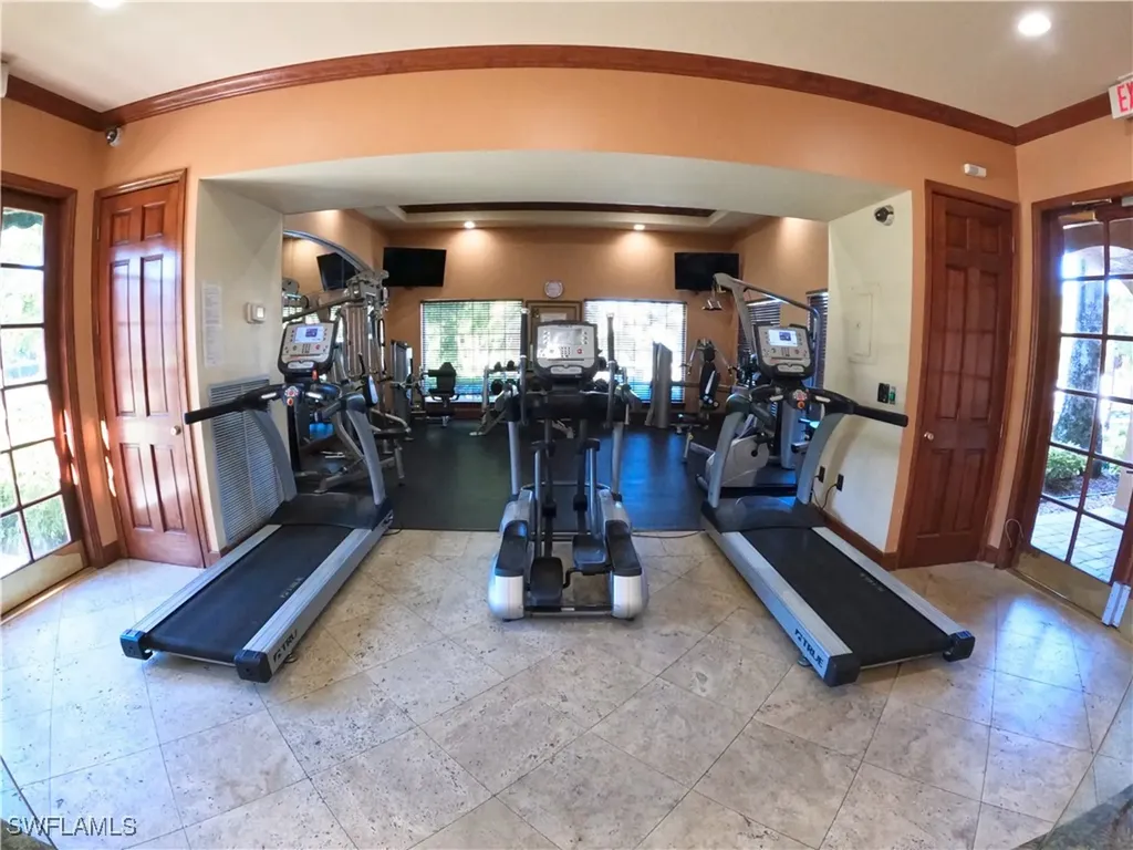 1160 Wildwood Lakes Boulevard Naples FL 34104