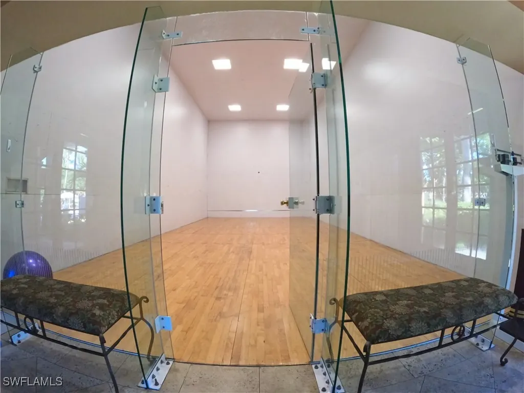 1160 Wildwood Lakes Boulevard Naples FL 34104