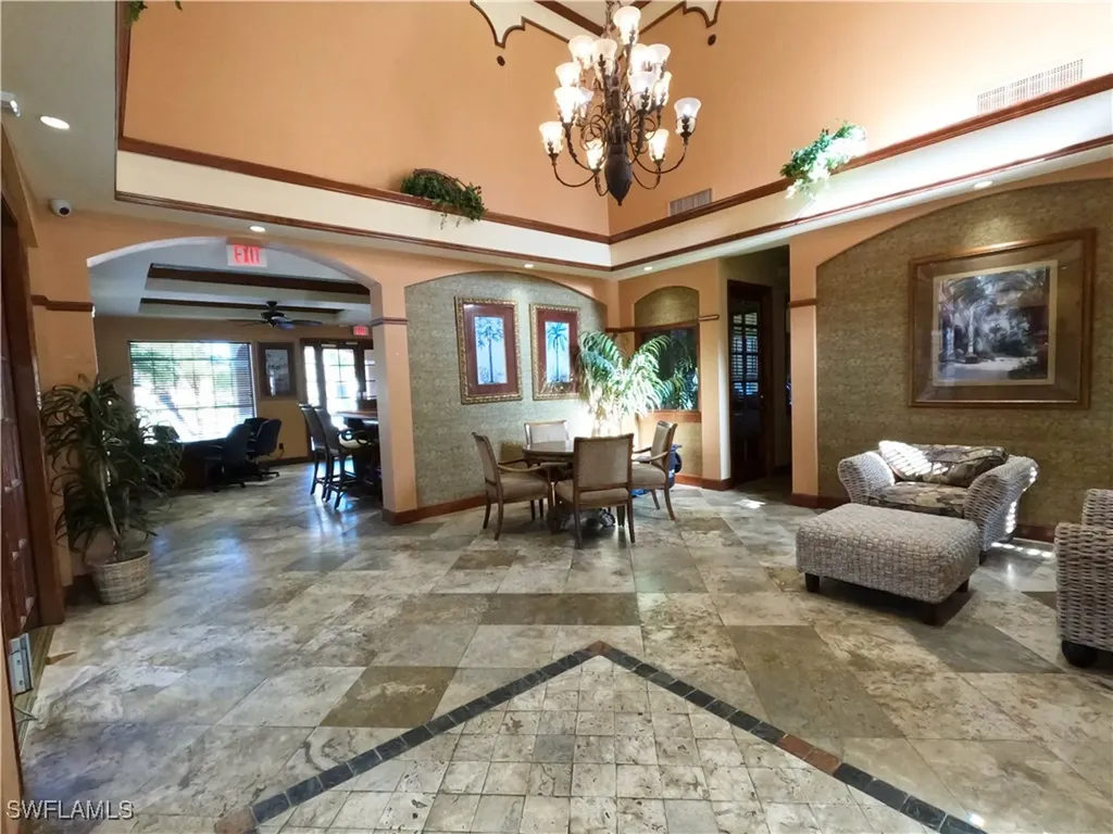 1160 Wildwood Lakes Boulevard Naples FL 34104
