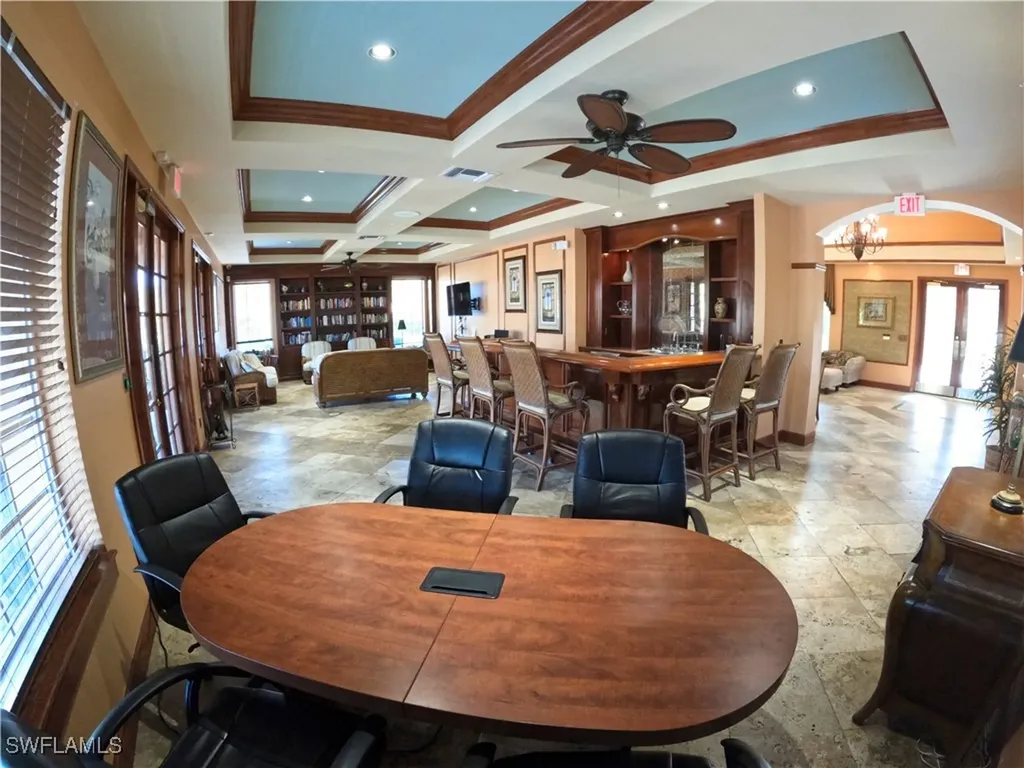 1160 Wildwood Lakes Boulevard Naples FL 34104