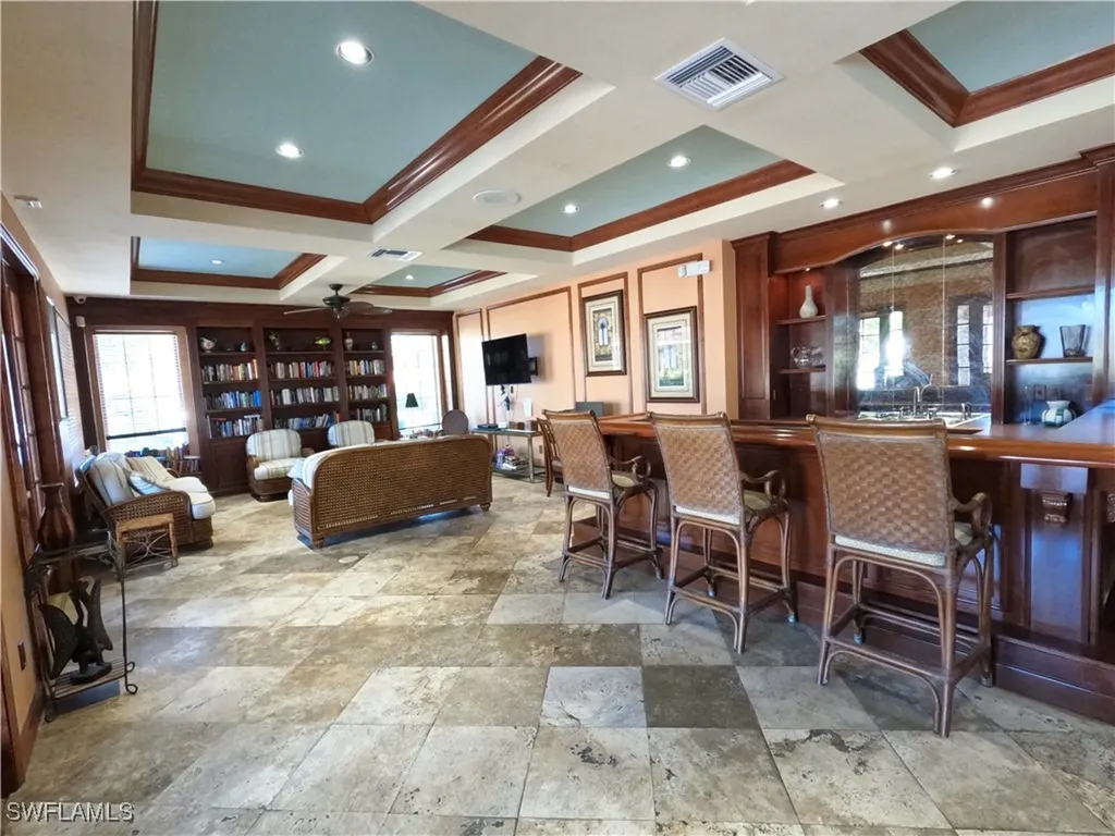 1160 Wildwood Lakes Boulevard Naples FL 34104