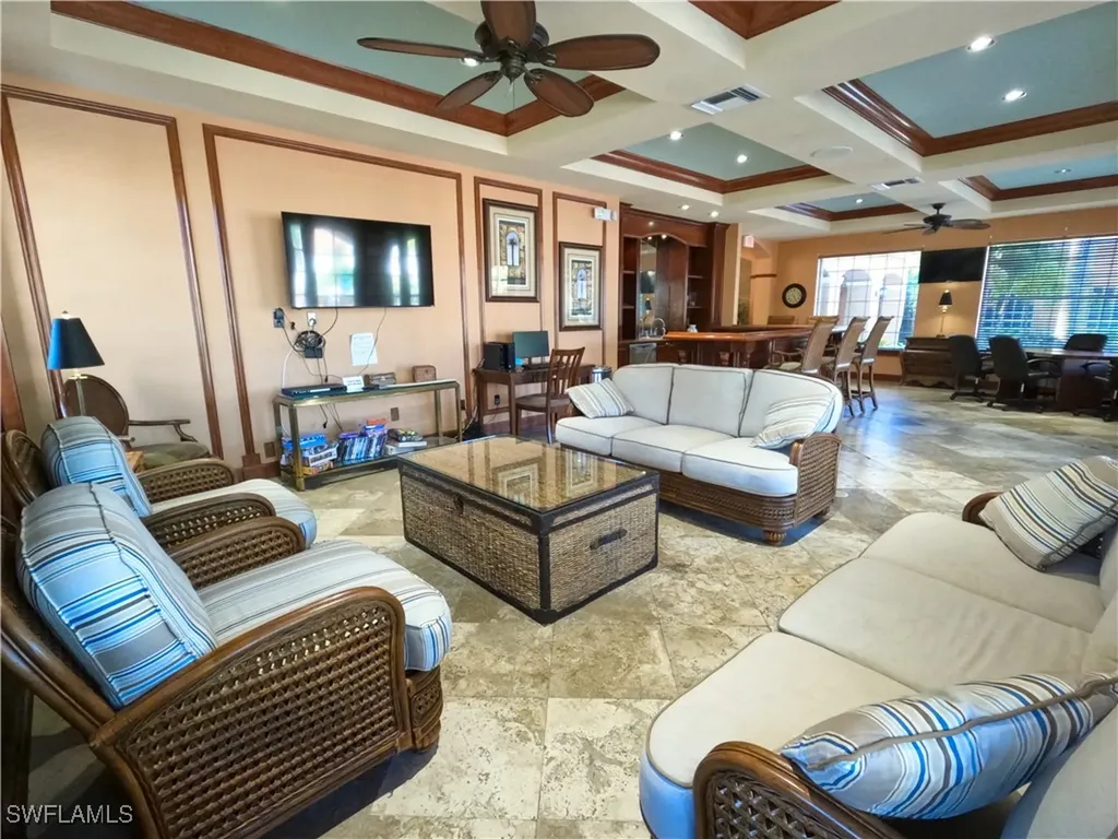 1160 Wildwood Lakes Boulevard Naples FL 34104