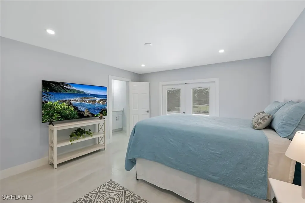 3870 White Boulevard Naples FL 34117