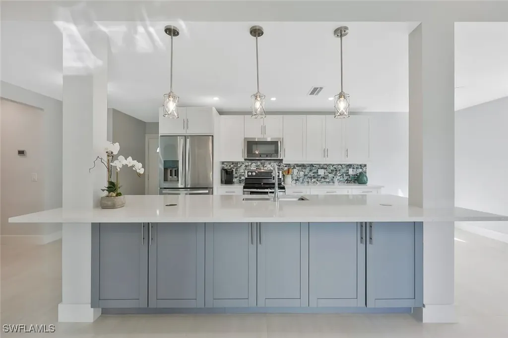 3870 White Boulevard Naples FL 34117