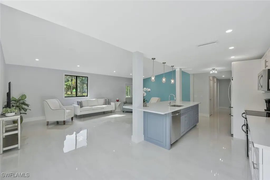 3870 White Boulevard Naples FL 34117