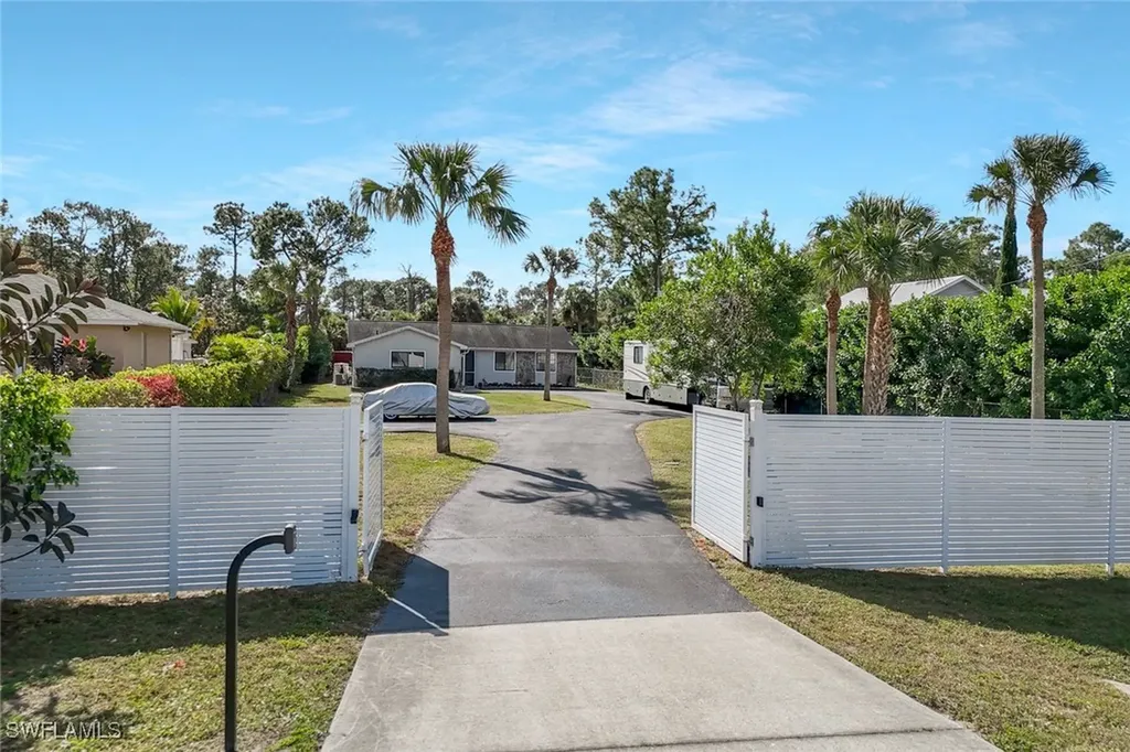 3870 White Boulevard Naples FL 34117