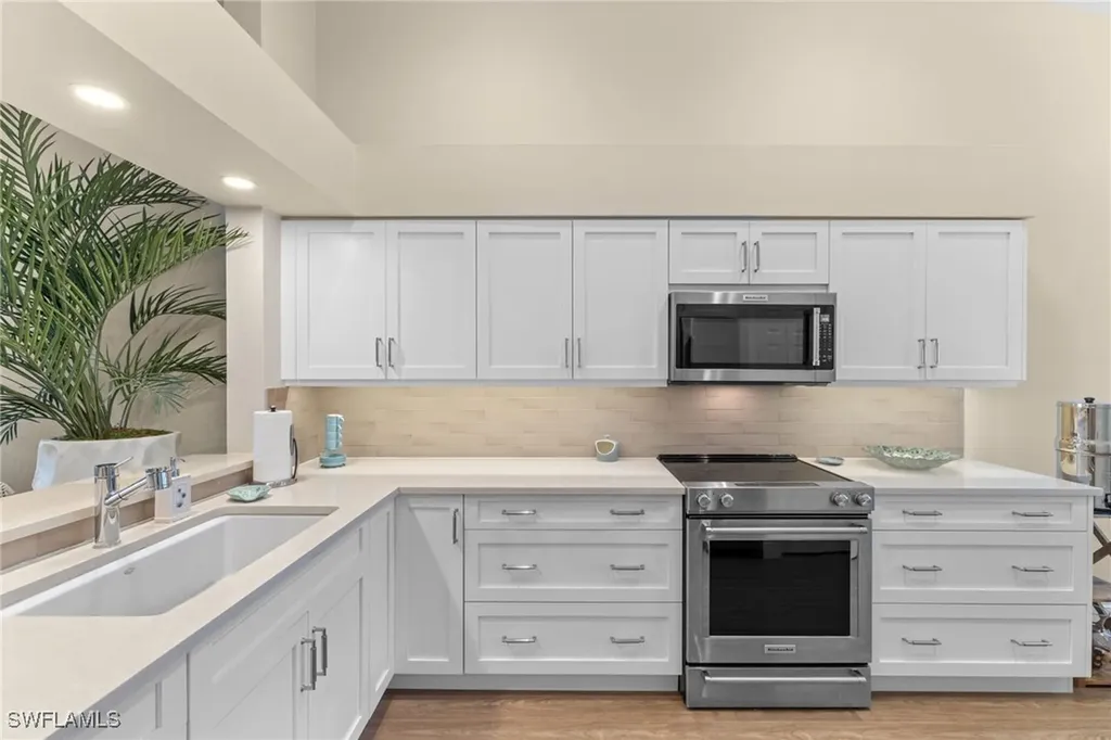 2215 Chesterbrook Court Naples FL 34109
