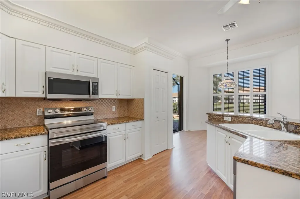 3733 Royal Wood Boulevard Naples FL 34112