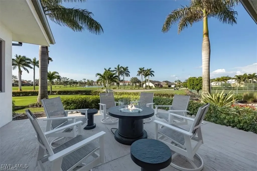 3733 Royal Wood Boulevard Naples FL 34112