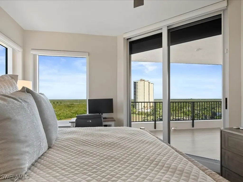 1050 Borghese Lane Naples FL 34114