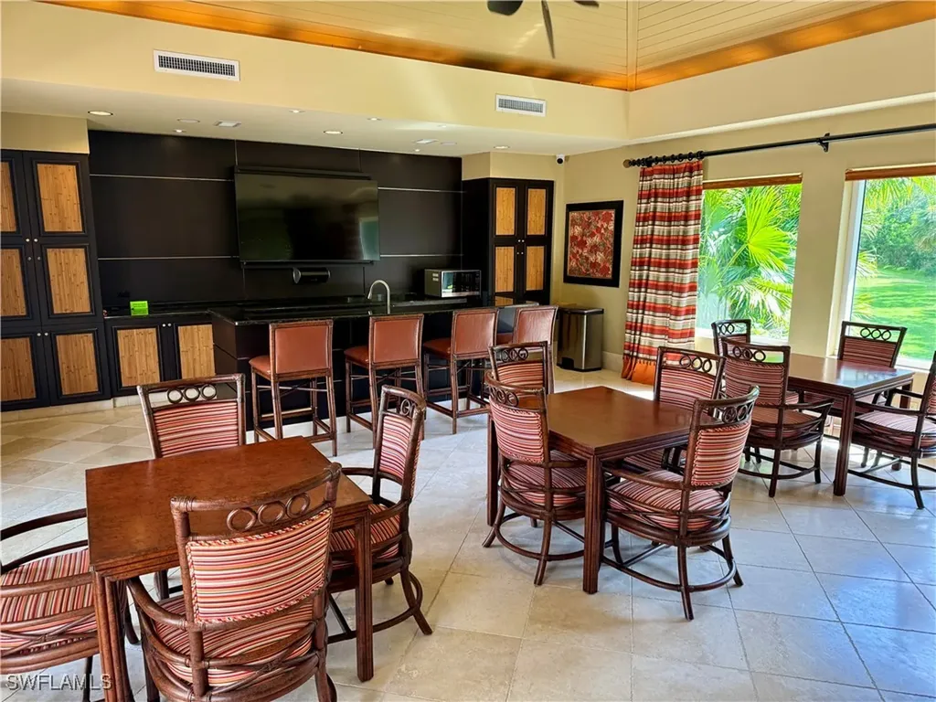 1050 Borghese Lane Naples FL 34114