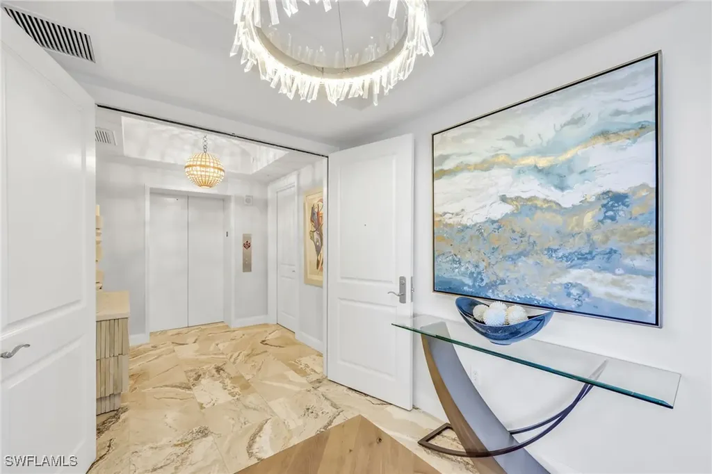 13675 Vanderbilt Drive Naples FL 34110