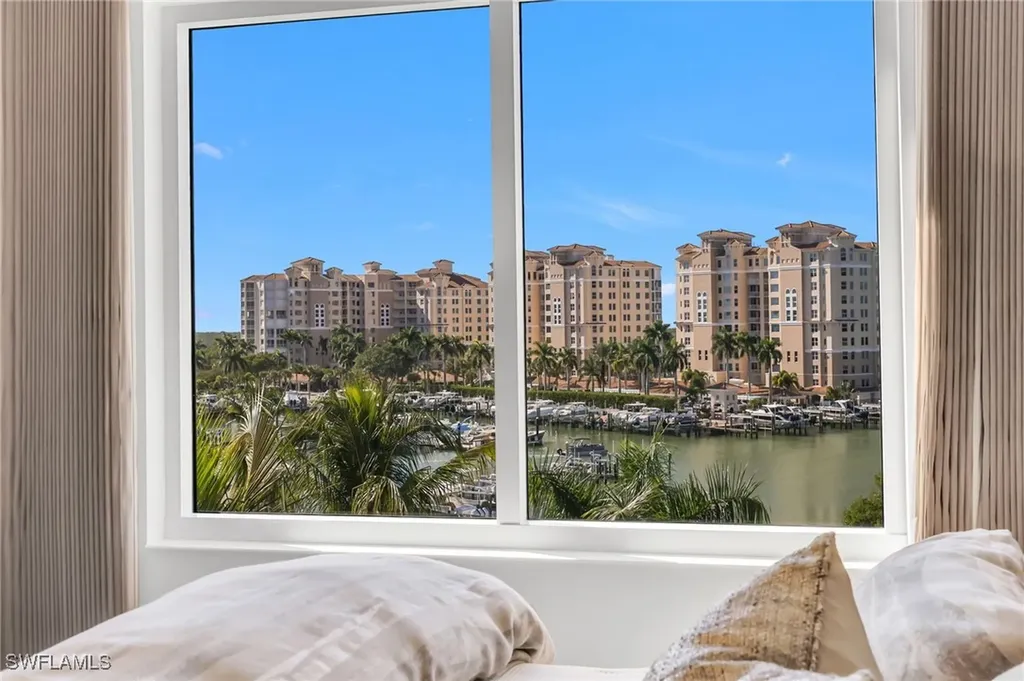 13675 Vanderbilt Drive Naples FL 34110