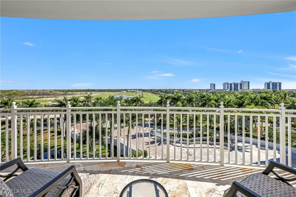 13675 Vanderbilt Drive Naples FL 34110