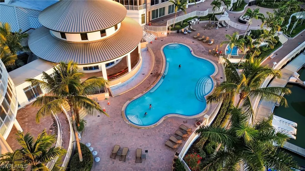 13675 Vanderbilt Drive Naples FL 34110