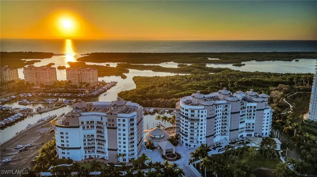 13675 Vanderbilt Drive Naples FL 34110