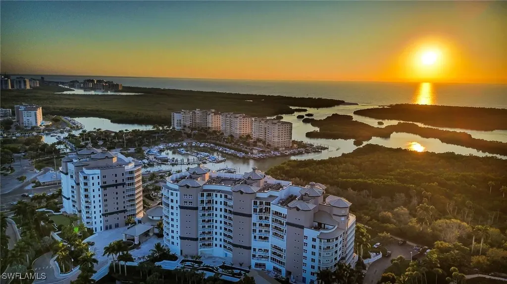 13675 Vanderbilt Drive Naples FL 34110