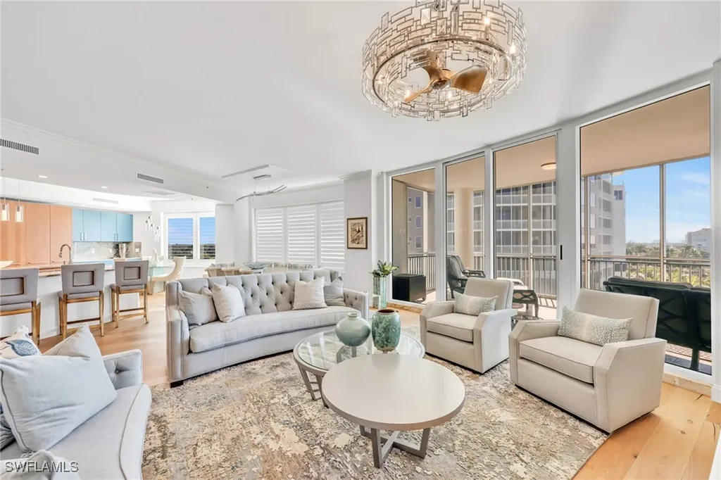 13675 Vanderbilt Drive Naples FL 34110